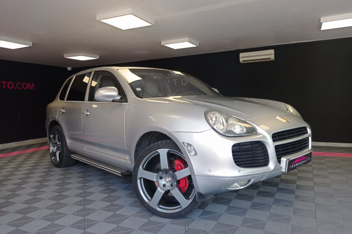 PORSCHE CAYENNE