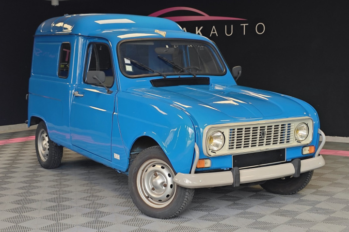 RENAULT 4